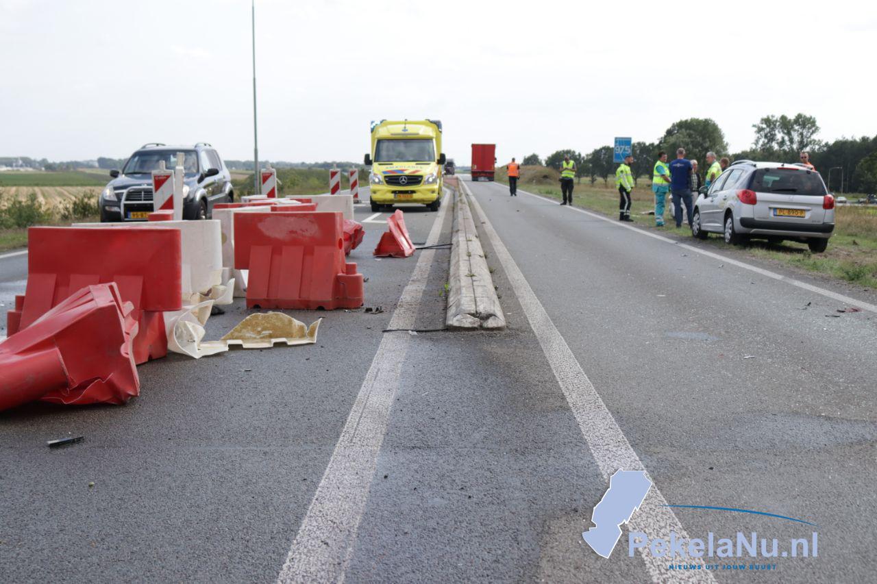Photo of Vrachtwagen en auto botsen op N366 bij Nieuwe Pekela